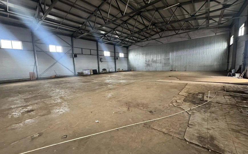 Склад 1100 м² у МКАД. 300 или 710 м². Коммуналка включена фото