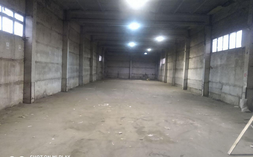 Сдам склад 350 м² на охраняемой территории. Высота ворот 4,5 м, 6 км от МКАД фото