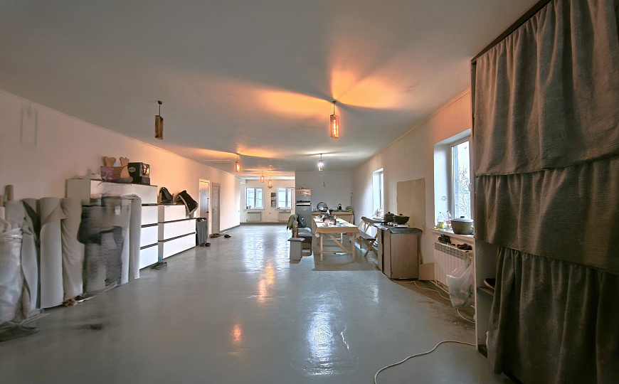 Продам отдельно стоящее здание, 920 м² фото