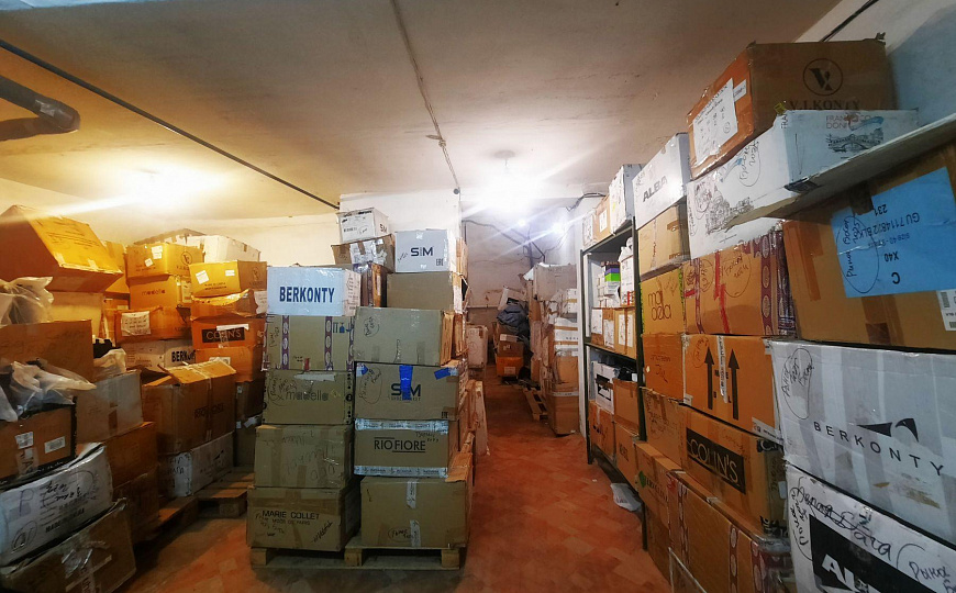  Торговый центр, 1 300 м² фото