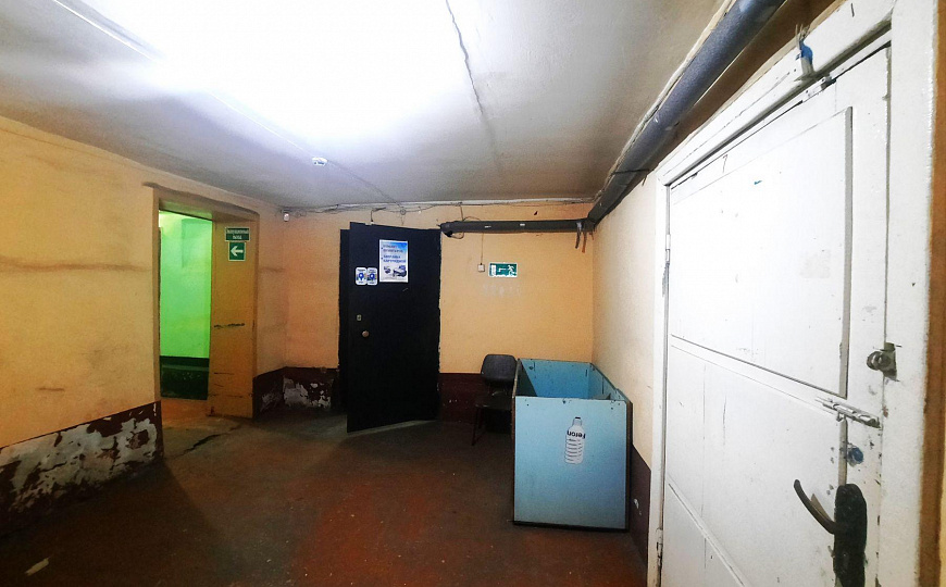  Торговый центр, 1 300 м² фото