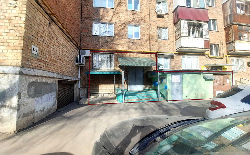  Торговый центр, 1 300 м² фото