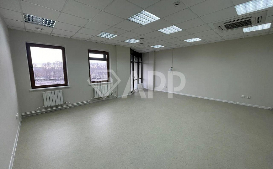 Офис, свежий ремонт. фото