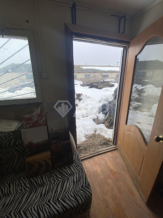 В продаже промышленная база фото