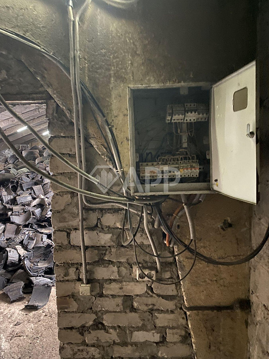 В продаже промышленная база фото