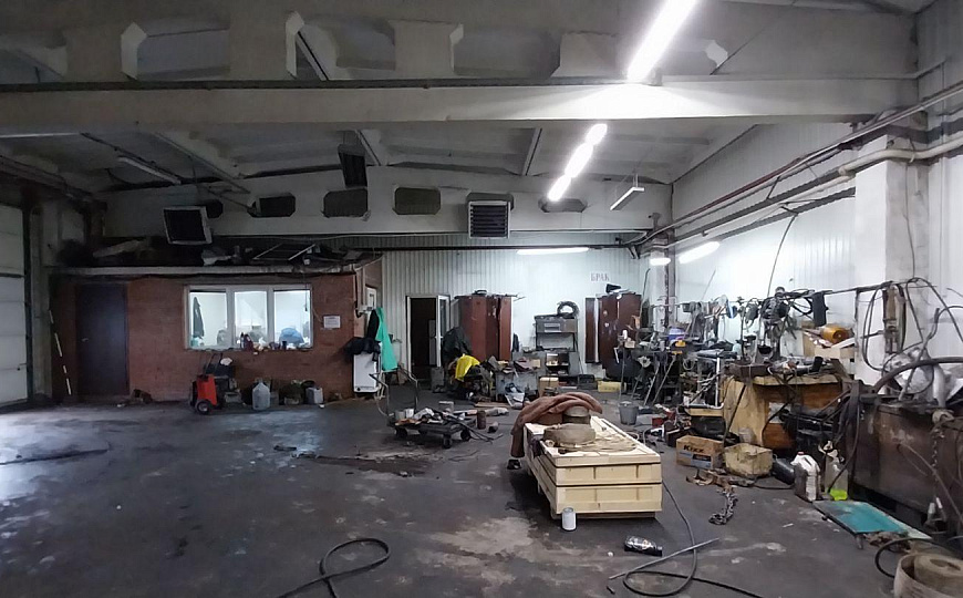 База (производство, склад, офис). Земля 1,5 Га фото