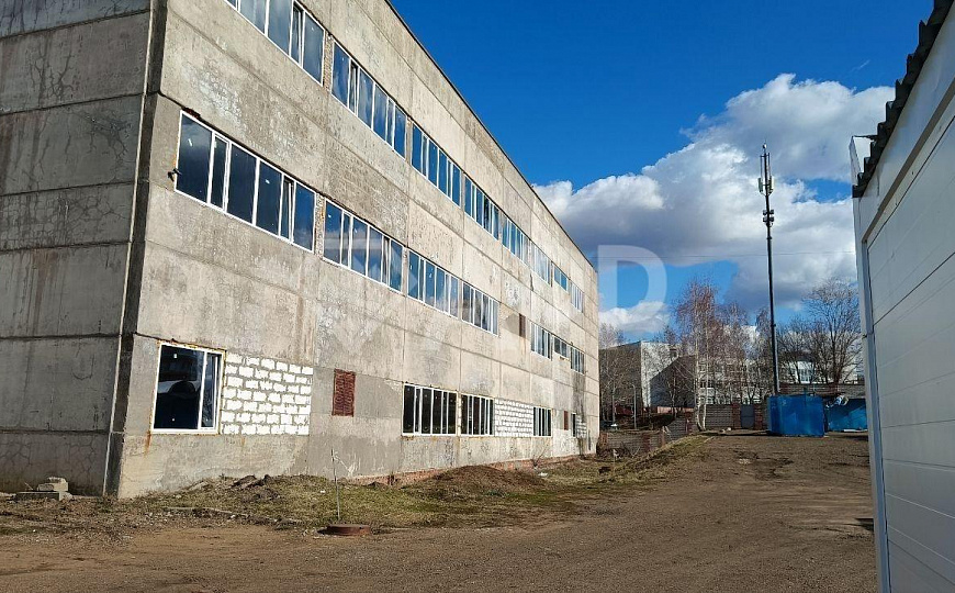 800м², в центре города, с арендаторами фото