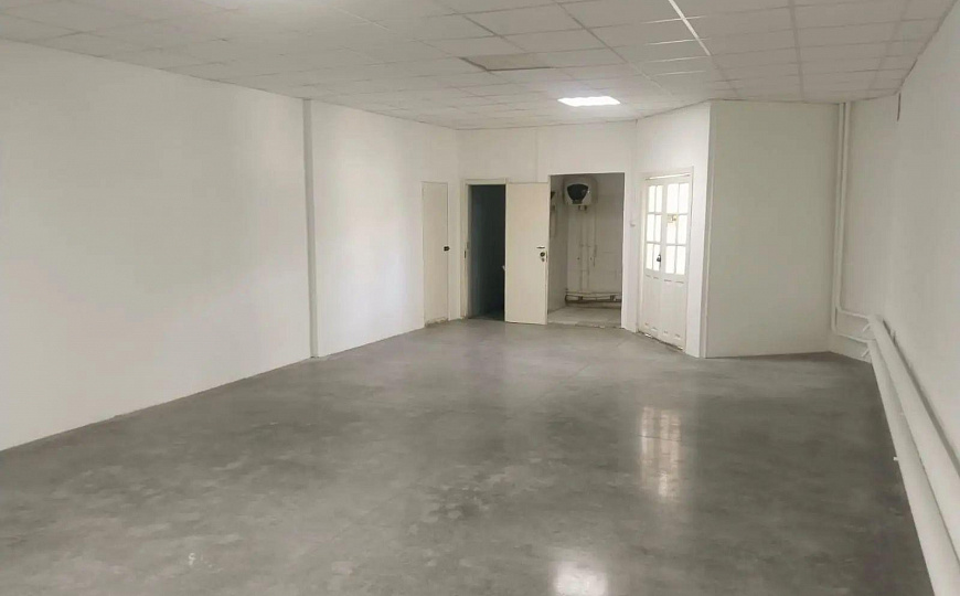 Помещение свободного назначения, отдельностоящее здание фото