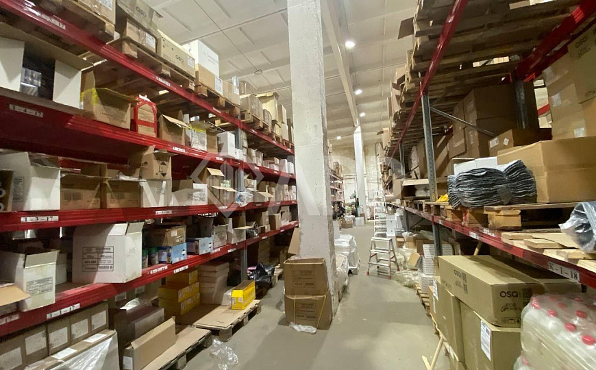 Тёплый ,большой склад ,566 кВм,в черте города фото