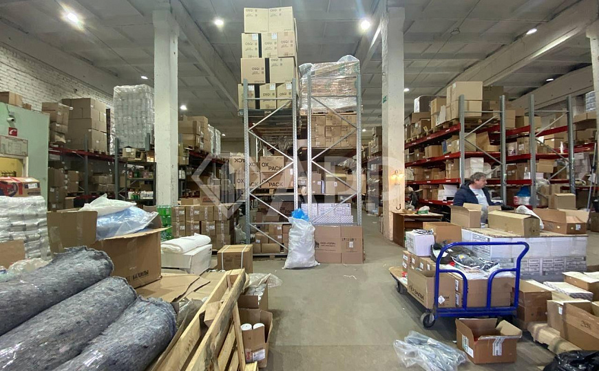 Тёплый ,большой склад ,566 кВм,в черте города фото