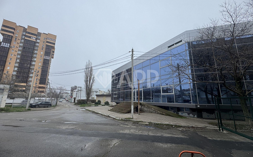 Сдам отдельно стоящее здание, 1 132,7 м² фото