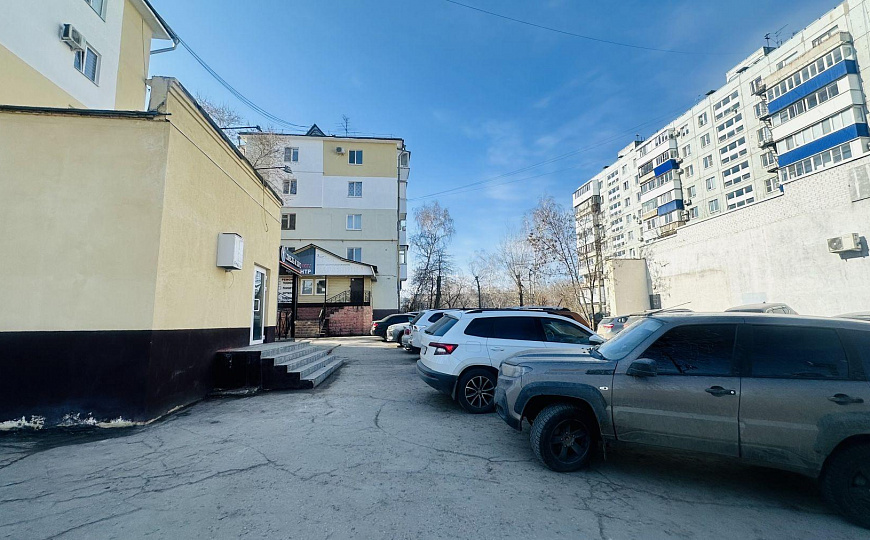 Продажа 280 м2 на 1 линии пр-та Победы д.10 фото