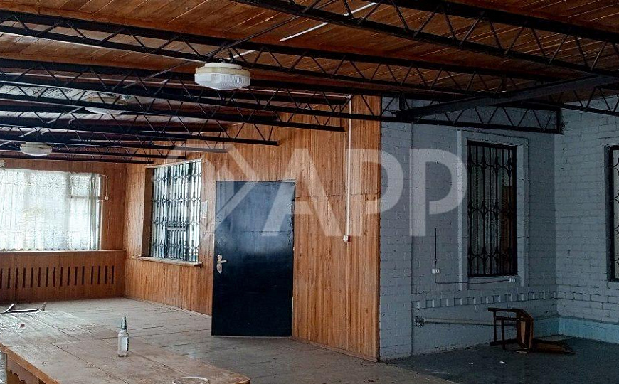 Продам отдельно стоящее здание, 317,7 м² и З/У 1069 м² фото