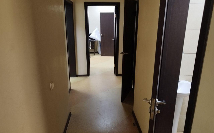 Офисное помещение, 70 м2 фото