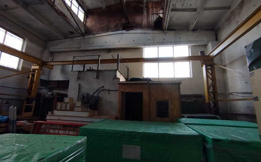 Производственное помещение 322,2 м2 на собственном земельном участке 0,57 га фото