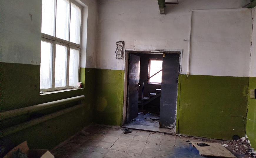 Производственное помещение 322,2 м2 на собственном земельном участке 0,57 га фото