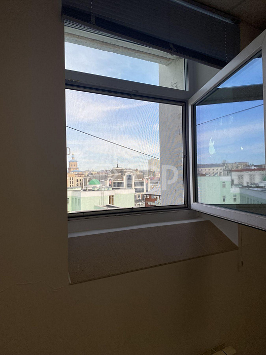 Стильный офис с парковкой в аренду фото