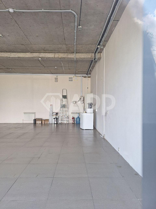 Сдам помещение на первой линии с своей парковкой, 130 м² фото