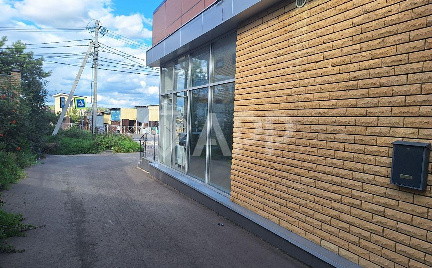 Сдам помещение на первой линии с своей парковкой, 130 м² фото