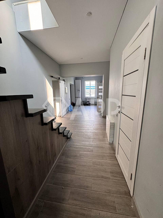 Здание под офис 200м² с парковкой фото