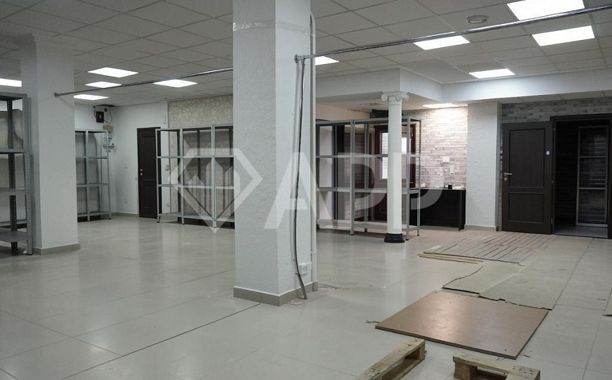 Сдам помещение свободного назначения, 213 м² фото
