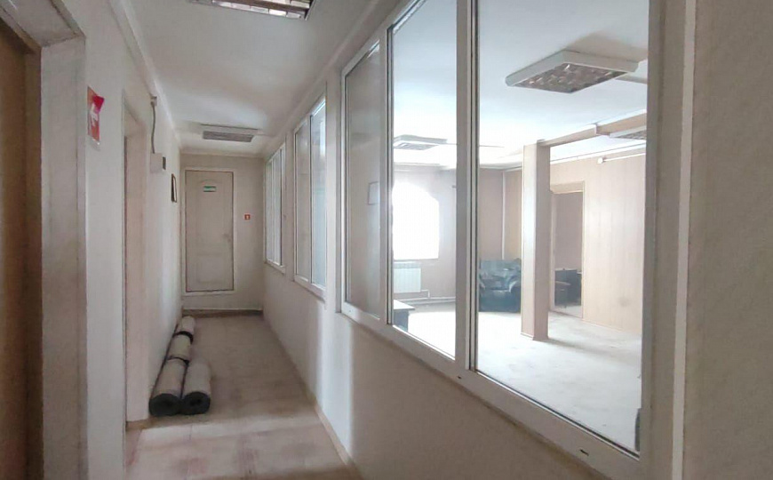 Отдельно стоящее здание, 560м² фото