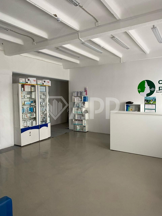 На первой линии продается здание с з/у фото