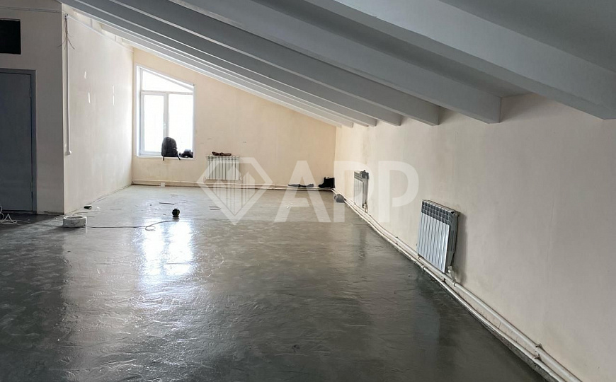 На первой линии продается здание с з/у фото