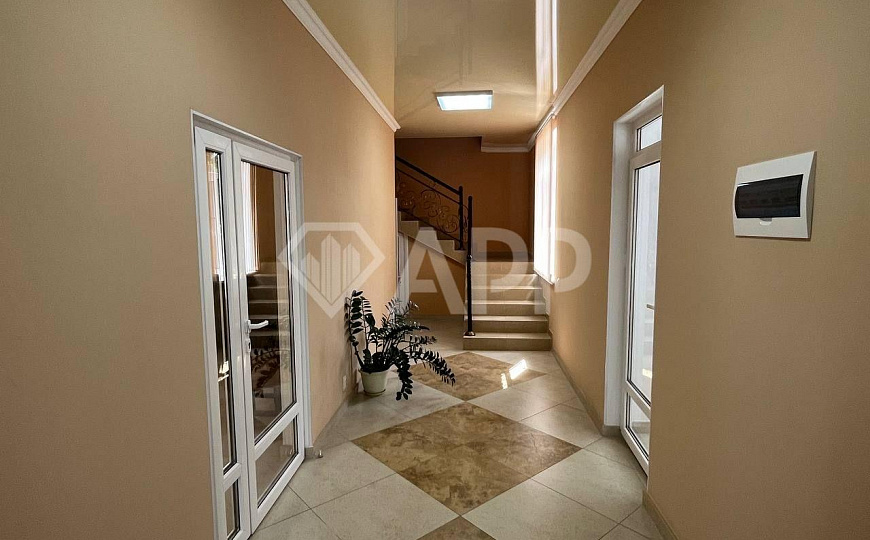 Сдам отдельно стоящее здание, 335 м² фото