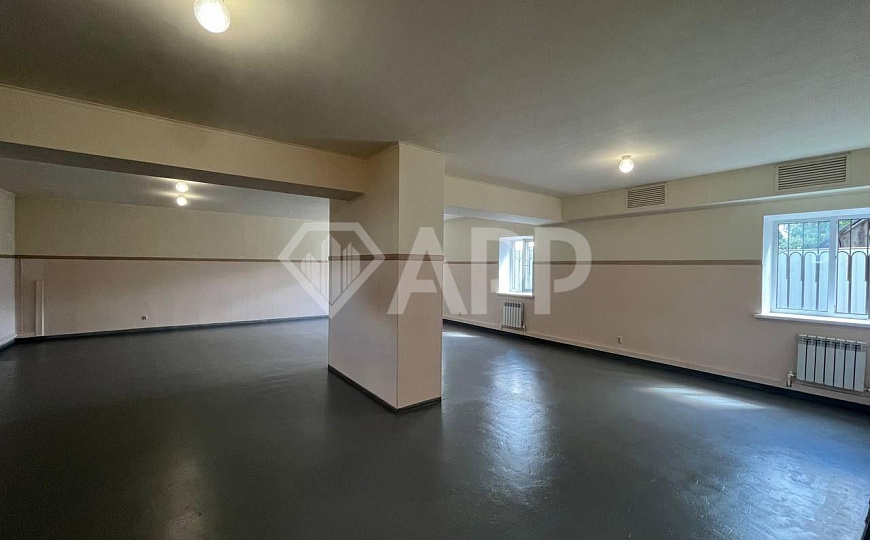 Сдам отдельно стоящее здание, 335 м² фото