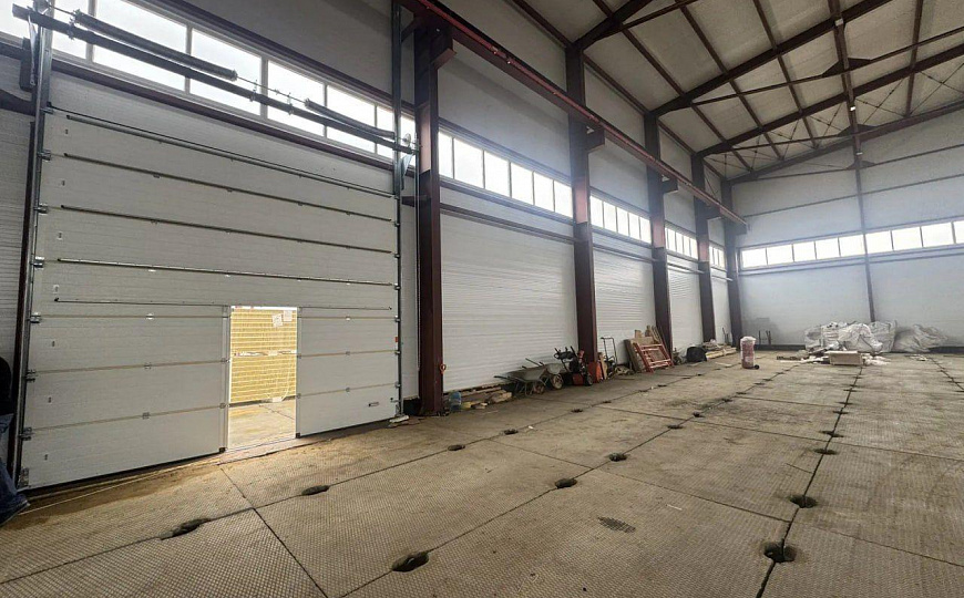 Склад/Производство/С кран-балкой 10т/Высота 11 м. 150 кВт фото