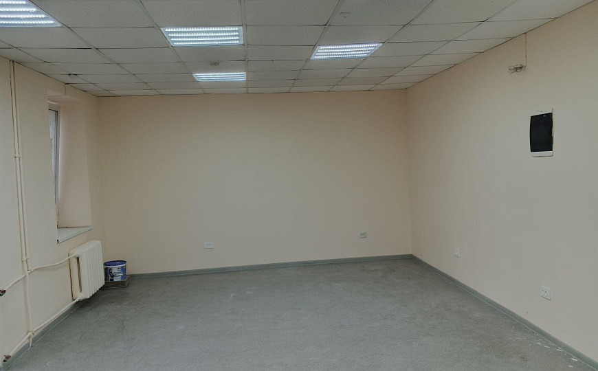 Торговое помещение 37,5 м² на 1 линии фото