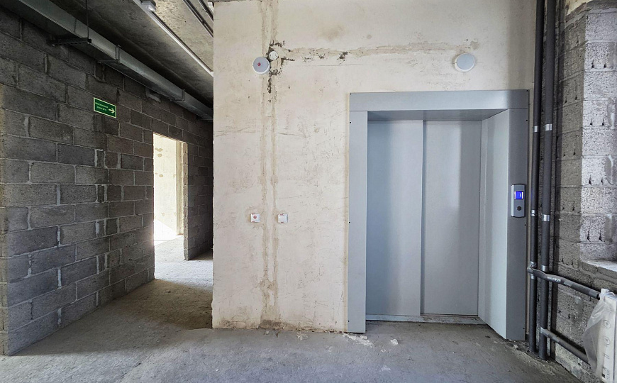 Продам отдельно стоящее здание   674 м² фото