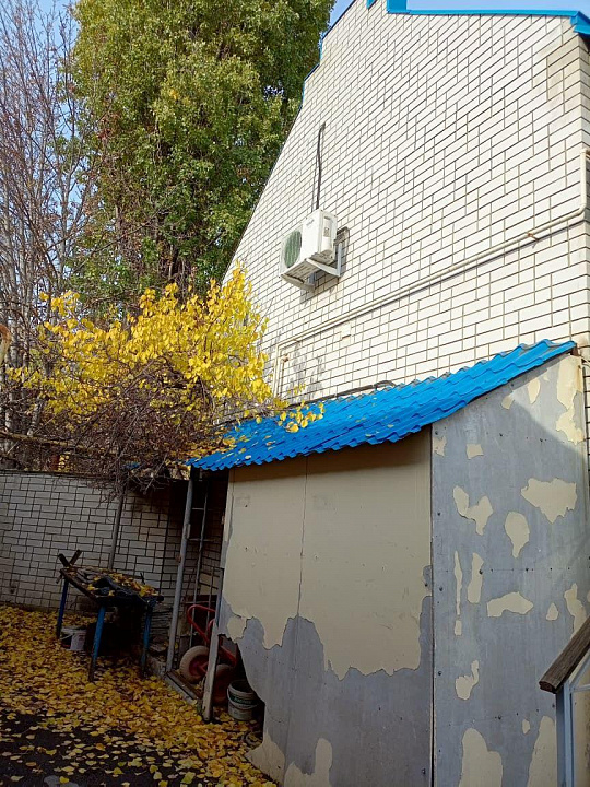 Отдельно стоящие здания, 308 м² фото