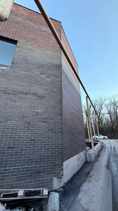 Фасад/ 1 линия/парковка/Каскадная фото