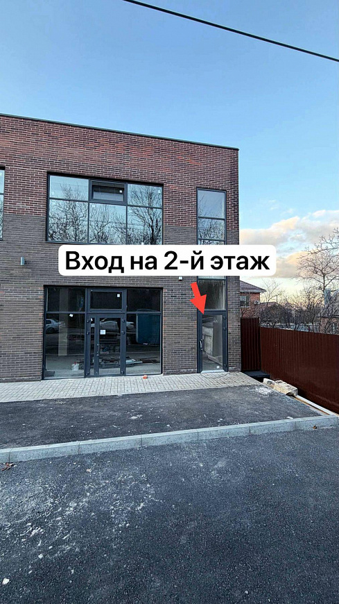 Фасад/ 1 линия/парковка/Каскадная фото