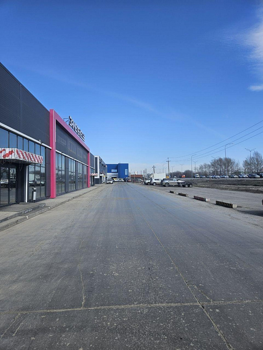 Сдается помещение под автосалон фото