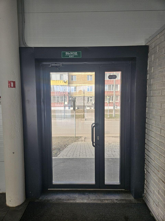 Сдается помещение под автосалон фото