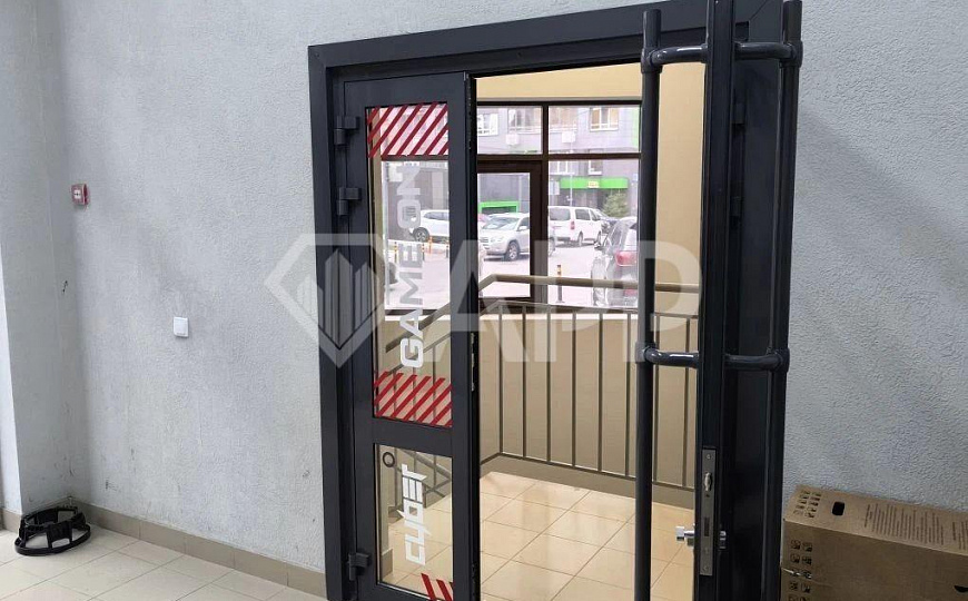 Продаю ГАБ 181,8 м² фото