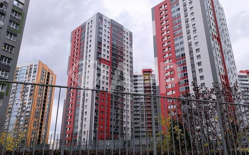 Продаю ГАБ 181,8 м² фото