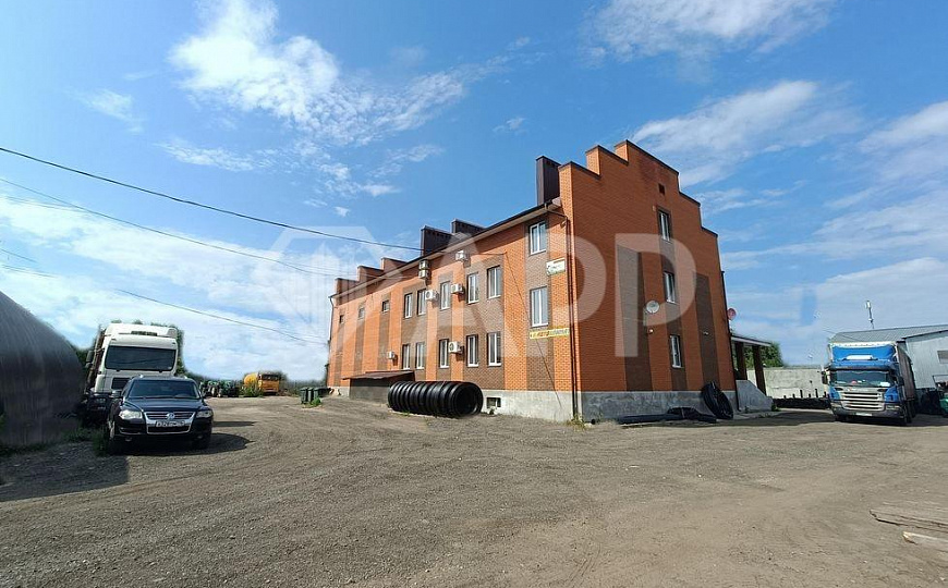 Продам базу на участке  0,86 га фото