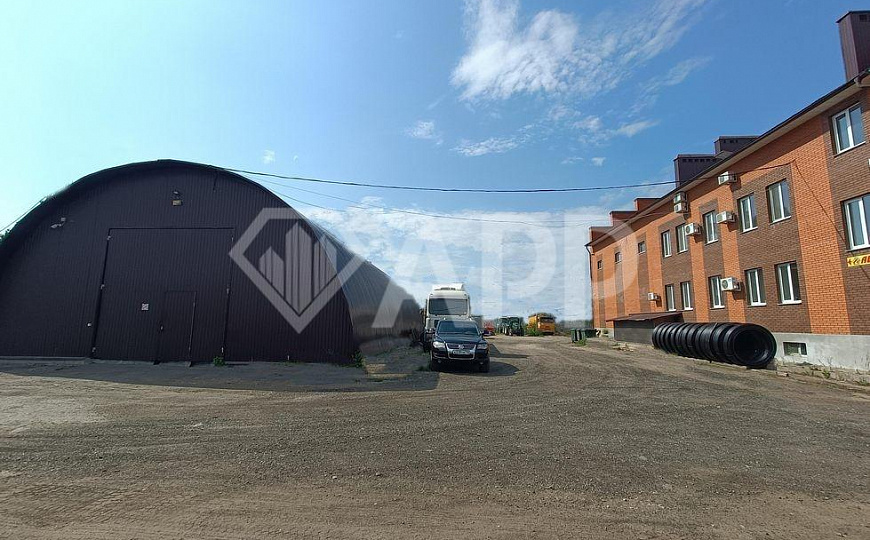 Продам базу на участке  0,86 га фото