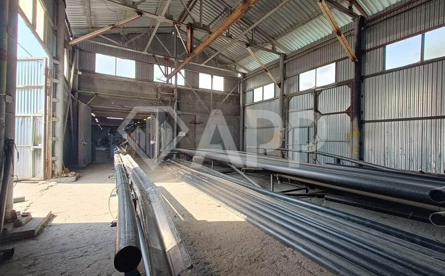 Продам базу на участке  0,86 га фото