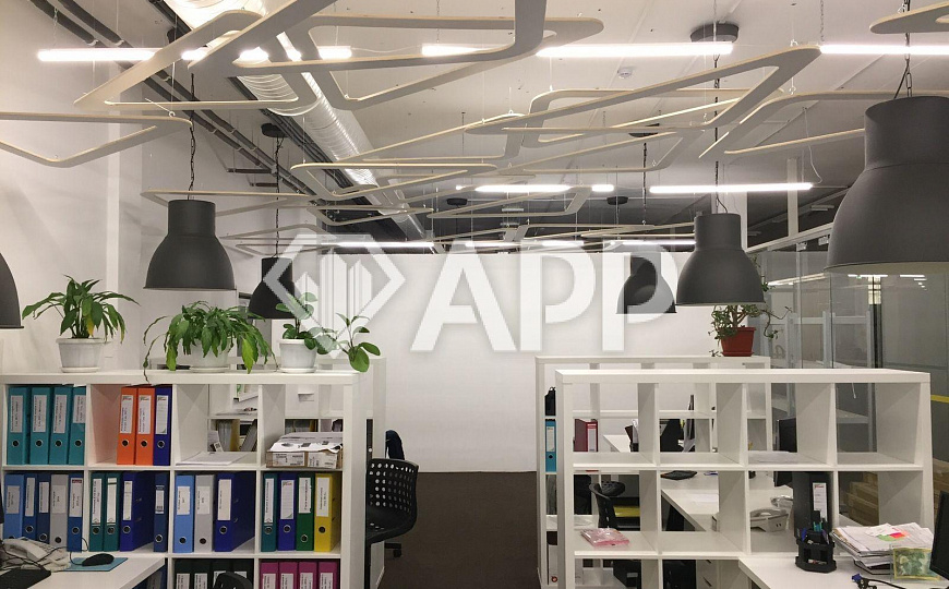 Продаю отдельно стоящее здание 1490м² на 1-ом га земли фото