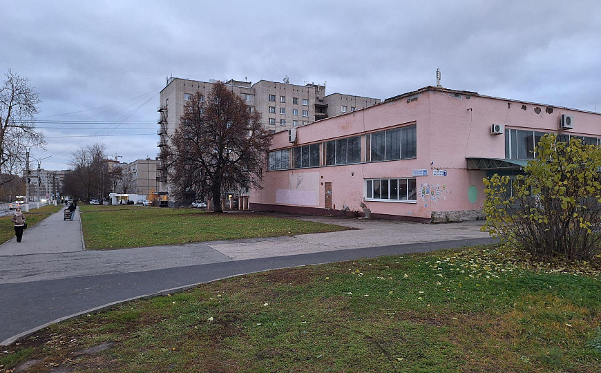 Сдам отдельно стоящее здание, 1 500 м² фото