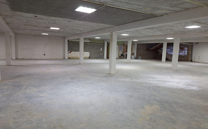 Сдам отдельно стоящее здание, 1 500 м² фото