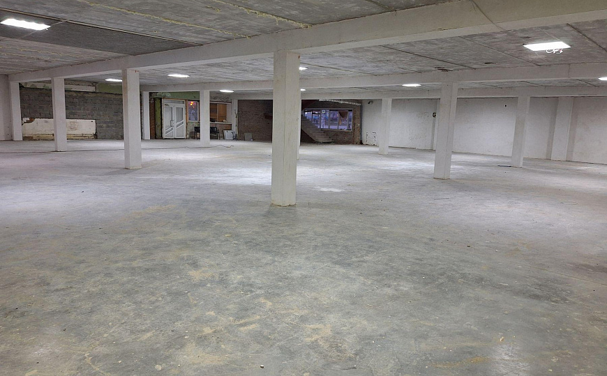 Сдам отдельно стоящее здание, 1 500 м² фото