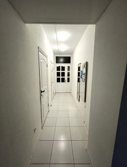 Сдам офисное помещение, 216 м² фото