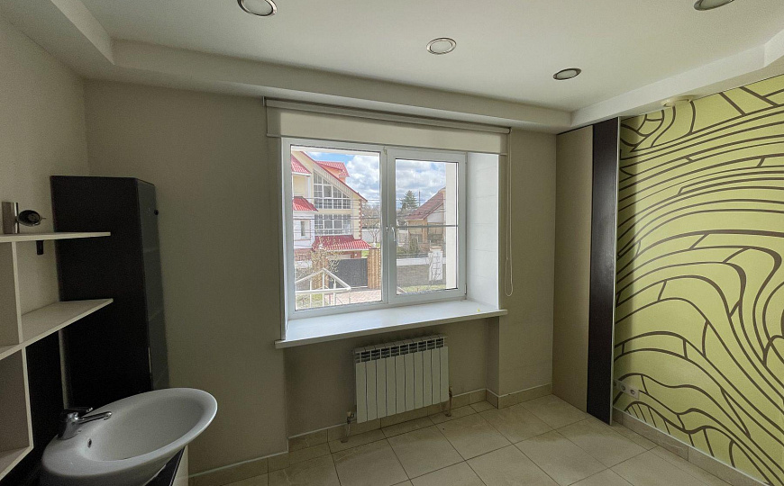 Сдам офисное помещение, 218 м² фото