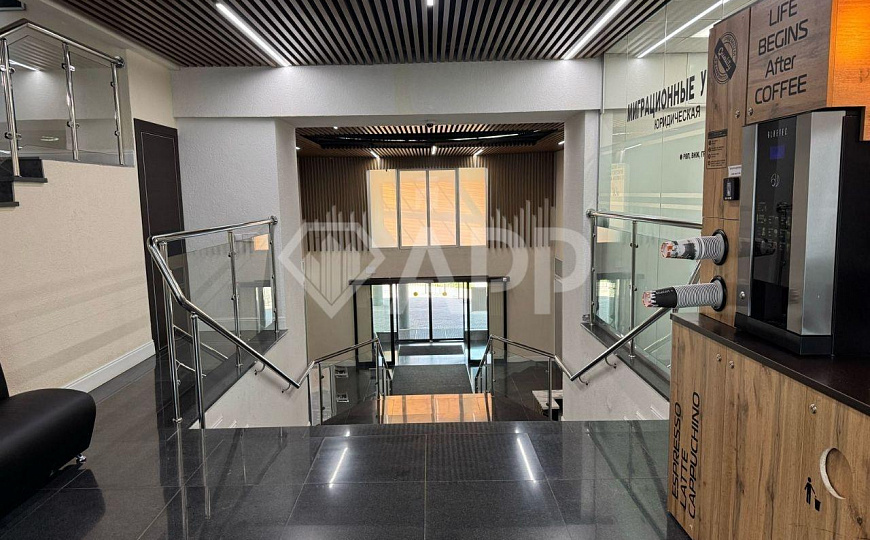 Офис рядом с метро, 69 кв.м. фото